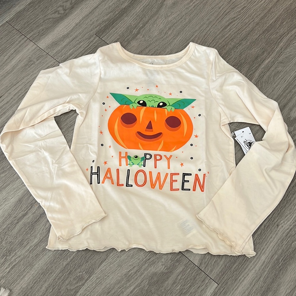 Hoppy Halloween Grogu long sleeve tee